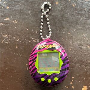 2018 Tamagotchi Digital Pet Keychain